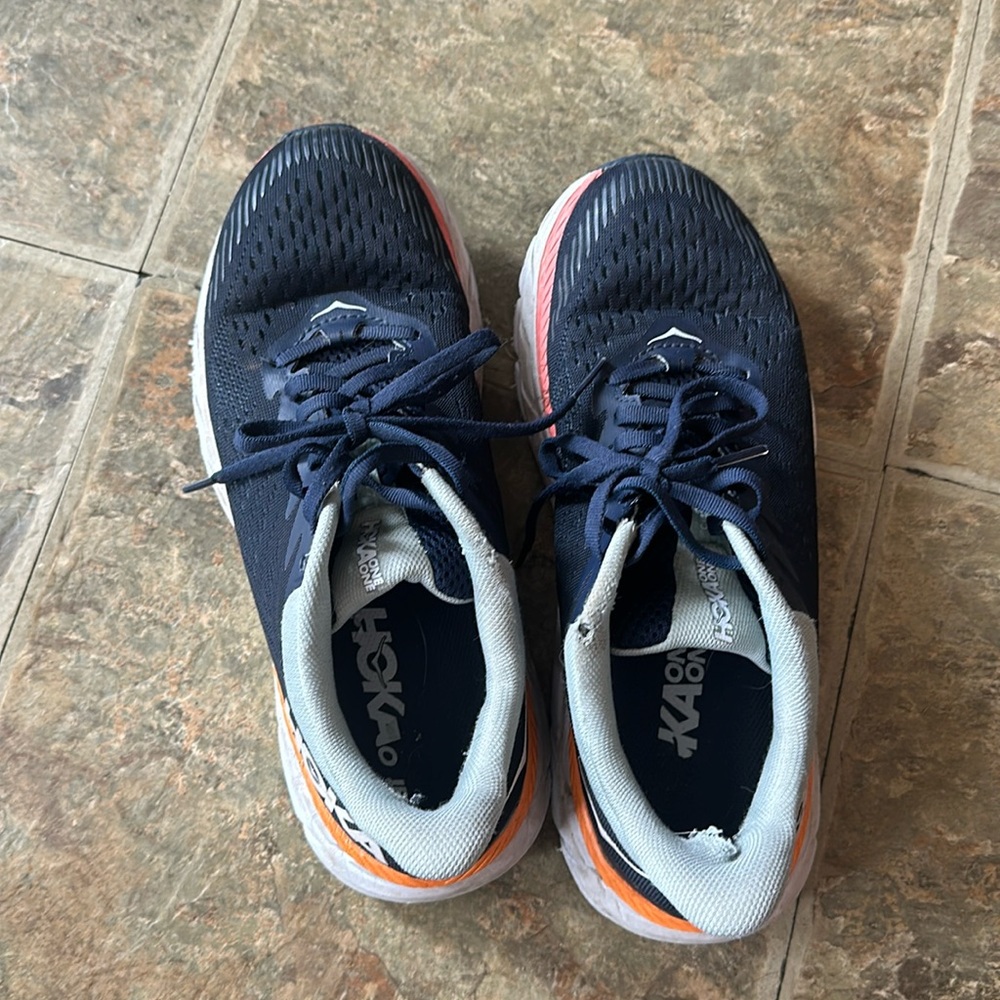 Worn hokas Clifton